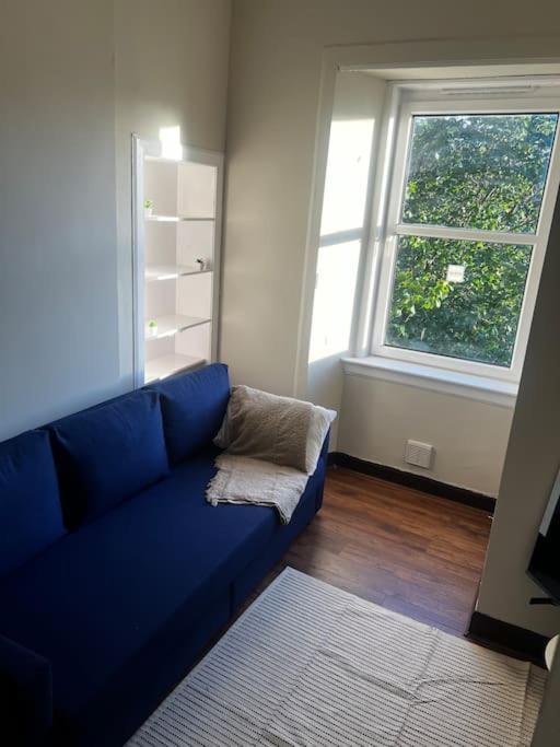One Bedroom Apartment In Gorgie With New Central Heating System EDI Exteriér fotografie